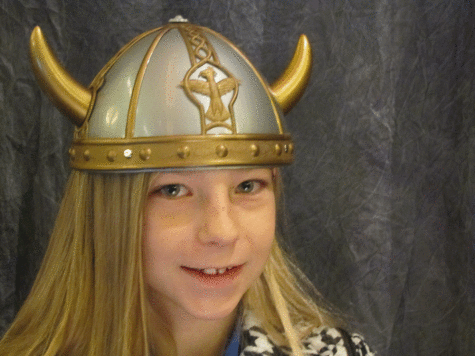 girl-with-viking