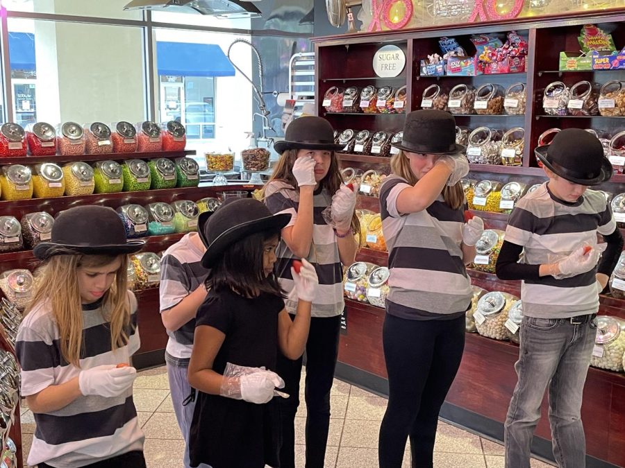 MINI MIMES in search of a Chocolate Covered Strawberry!